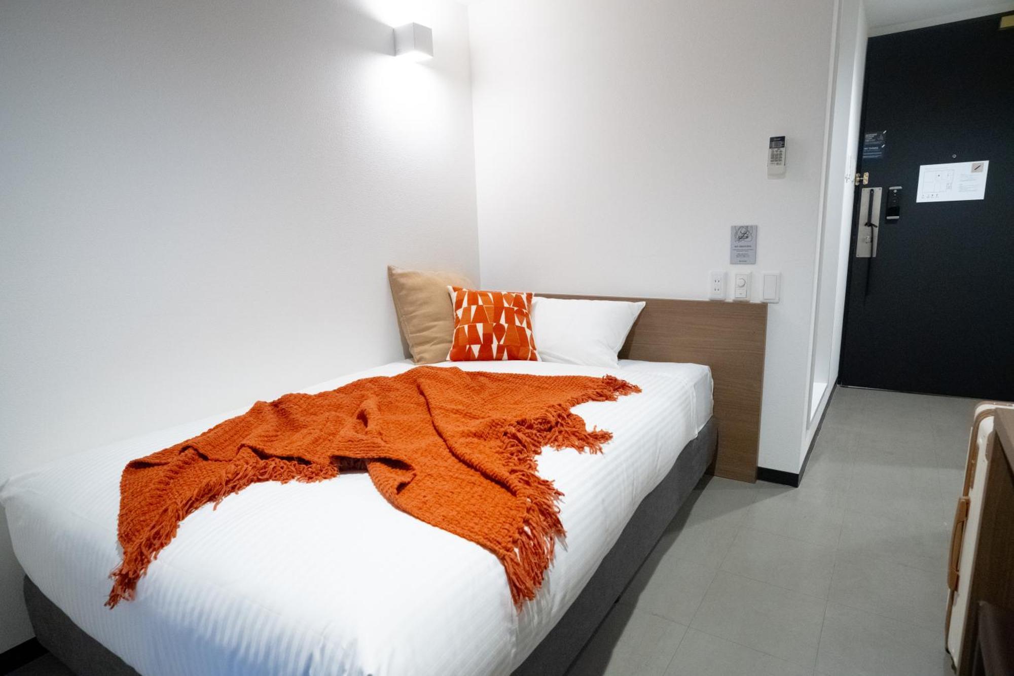 Wayfarer Shinsaibashi Hotel Osaka Bagian luar foto